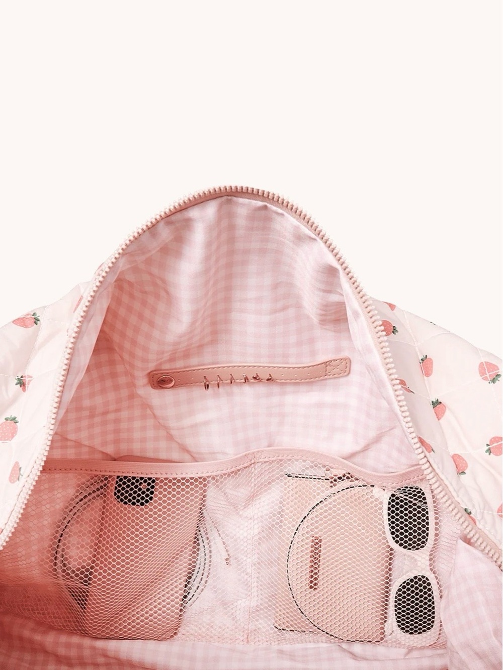 šš Poppy & Peonies Mini Strawberry Road Tripper Quilted Duffle Bag šāØ - Picture 8 of 9
